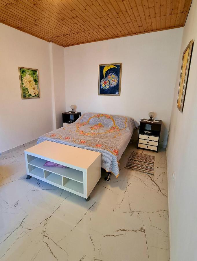 Apartman Yellow, Red & Blue
